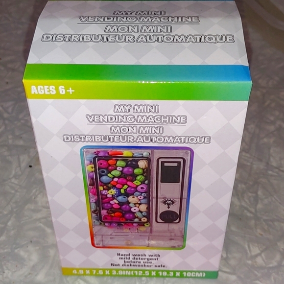 Other - Vending machine mini version fun new